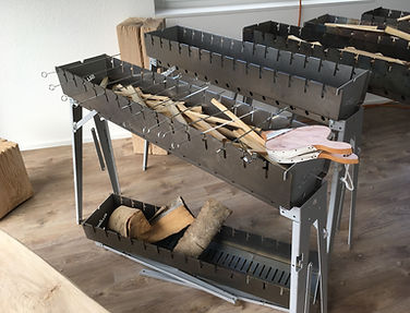 Grillkanal unbehandeltes Blech original swiss Spiessligrill Schaschlik Original SWISS Spiessligrill vom Erfinder Hersteller Urheber Hildisrieden langlebig stabil robust preiswert Nachhaltige Geschenkidee für Mann und Frau Grillkanal Feuerschale Grillmeter Grillspiess Schweizer Qualität Zentralschweiz von Beat Duss. Feuerspiess Schaschlik Mangalgrill Big Green Egg Keramikgrill Grillrost Raclette Raclettepfändli Röstipfanne Zermatt Grillerlebnis Heimiswilstrasse Burgdorf Barbecue time #barbecue #bbq #grill #grillieren #spiess #spiessligrill #summer #sommer #fleisch #fleischspiess #grillerlebnis #grillen Holz Holzkohle Feuer Weber Grills König Campinggaz Broil King Camping Grillgut Gastro INOX Edelstahl Grillschale Panzergrill Stainless Steel 1.4301 Echt Entlebuch Herkunft Escholzmatt Joel Wicki Schwingerkönig Feuerring Swiss Olympic Titlis Engelberg Rigi Königin der Berge Eventlokal Feuerkonzepte Pyro Mieten Kaufen kostenloser gratis Versand Schweizer Sackmesser Spiessgrill Viktorinox