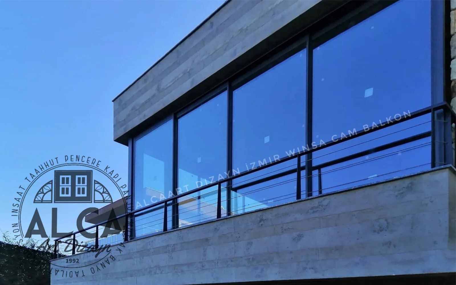 winsa-teras-quartet-alcaart-cam-balkon-web.webP