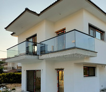 Çeşme Alaçatı Cam korkuluk balkon küpeştes