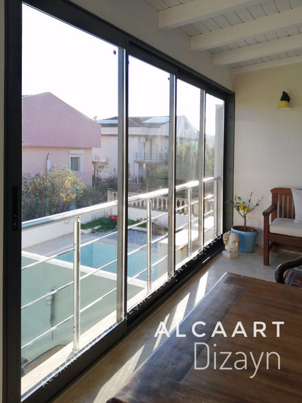 alacati camci, alacati cam oda, cam balkon