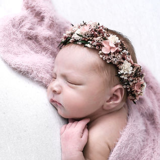 liverpool newborn baby girl photo shoot liverpool photographer 