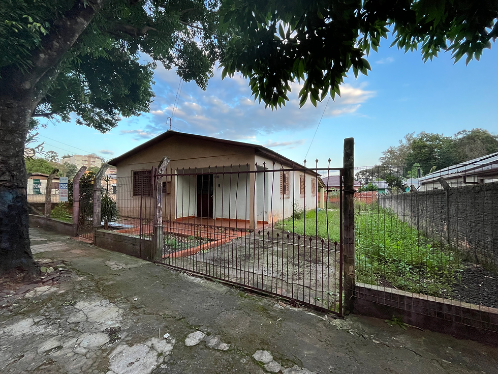 Miniatura: (CÓD.: 15.23) Casa no Centro - Santa Rosa
