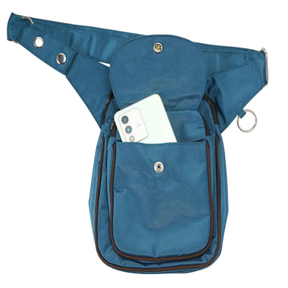 Platz für alles was Du brauchst - Handy, Schlüssel, Leckerli, Geldbörse, etc...