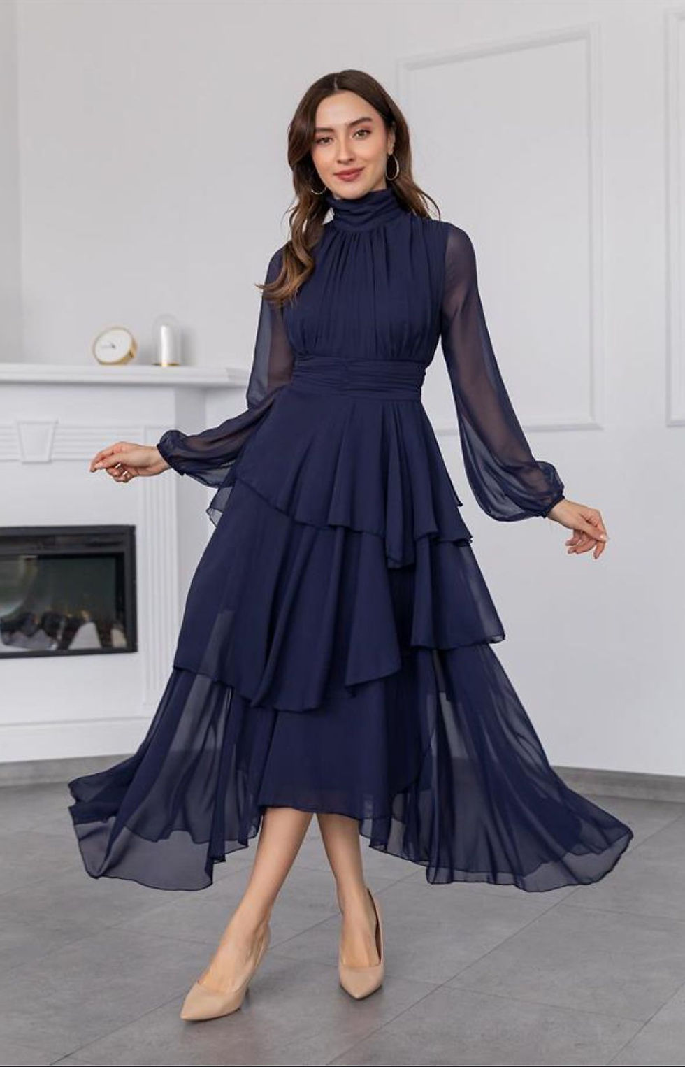 Büzgülü Kemer Detaylı Elbise