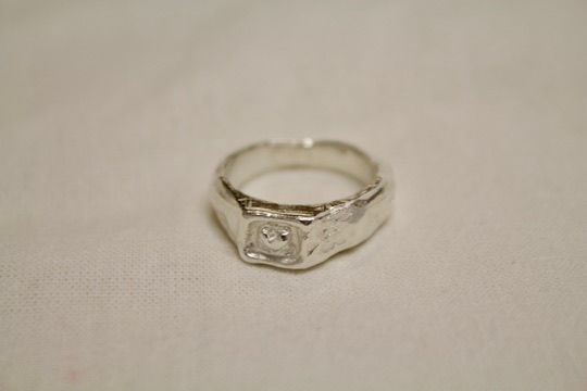 Thumbnail: wonky heart ring