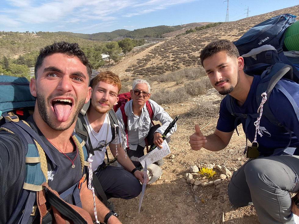 חניכים במכינת תבור לומדים לנווט