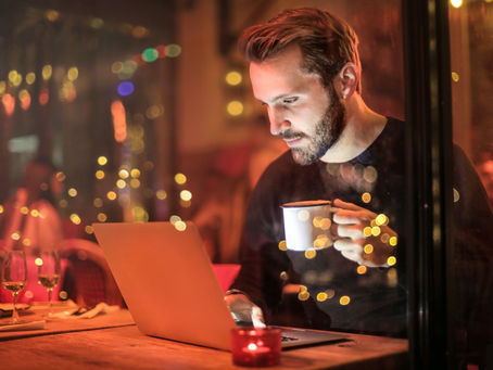【翻訳文字起こし抜粋】インターネットは人間の条件であり、世界中で変化をもたらす最大の原動力 カルダノ360