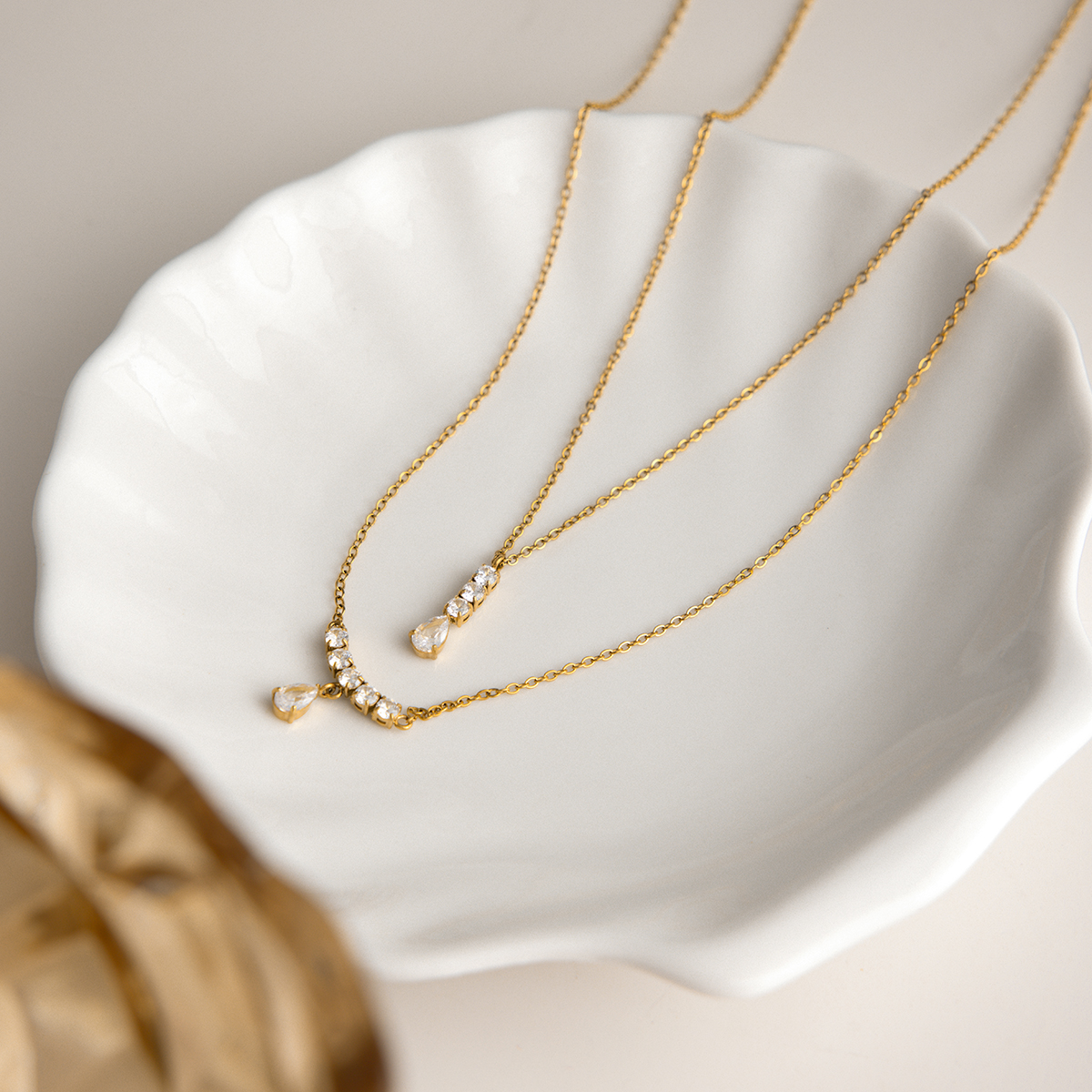 Eudora Teardrop Necklace