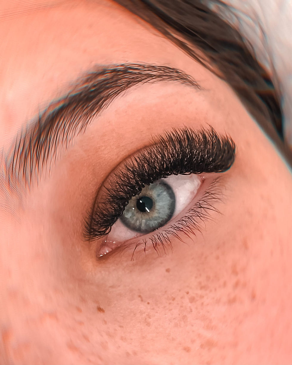 blue eyes with Egyptian lashes extension 