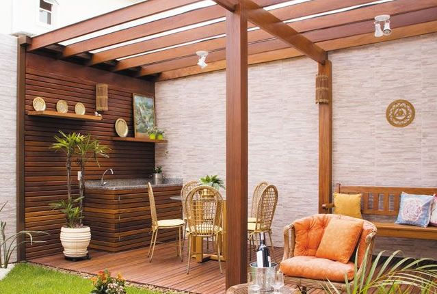 pergolado e painel de deck
