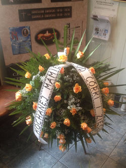 Wieniec pogrzebowy na stojaku nr 33