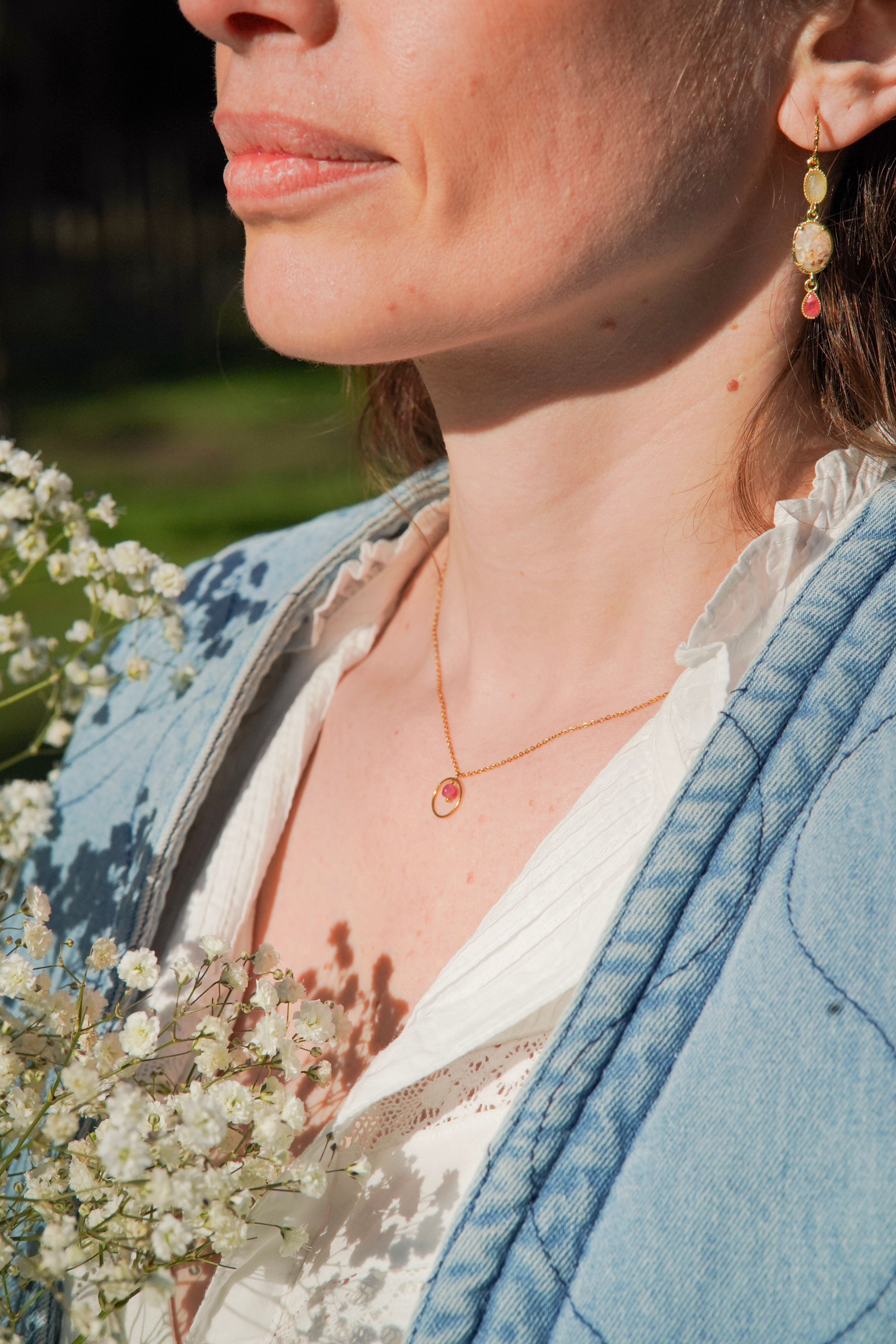 Collier Rond pierre naturelle fushia
