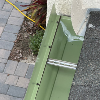 sealed leak proof gutters with splash guard