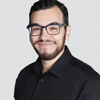 Dan, a West Seattle writing and philosophy tutor with 14 years of teaching experience