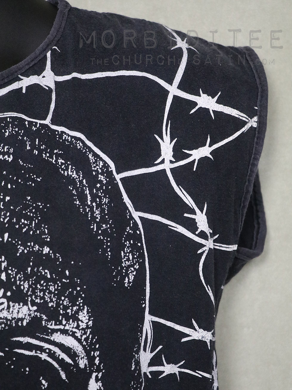 Thumbnail: SKULL t-shirt (1980s goth vampire monster punk Elvira Vampira Dracula)