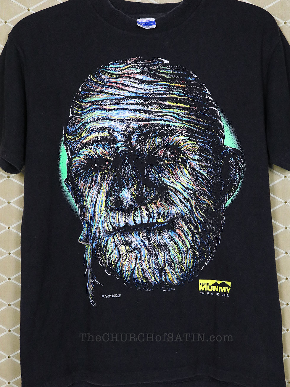 The MUMMY big print vintage black horror movie t-shirt by Fun Wear.