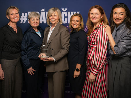 Ocenění Flamma získaly Ivana Janů, Jitka Chizzola, mentoring Žen v právu a projekt Máš na to Nadace Evy Pavlové