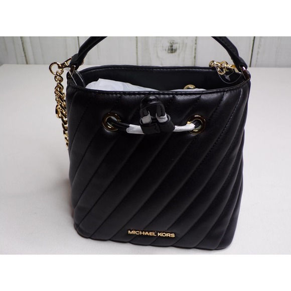 Michael Kors Suri Bucket Crossbody NWT