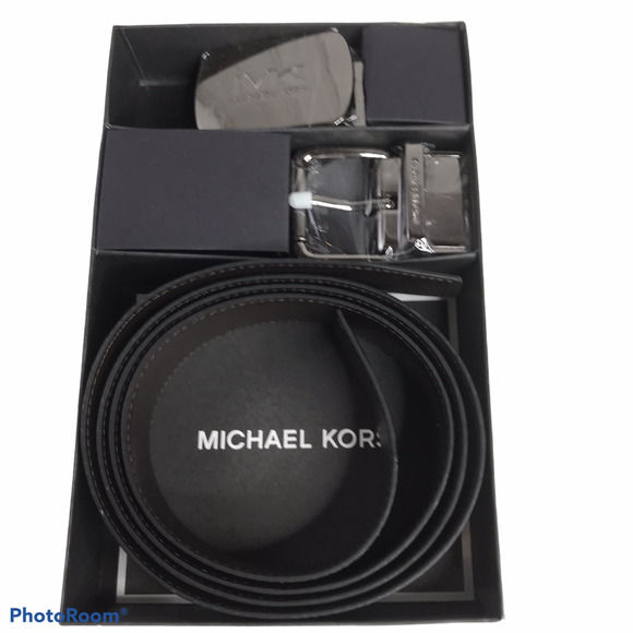 Michael Kors 4 in 1 Belt/Buckle Set NWT