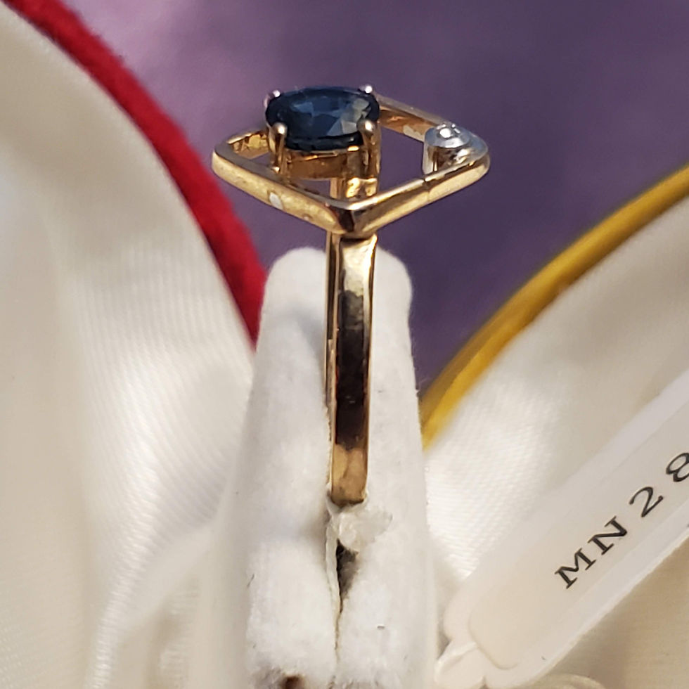 Thumbnail: 9K Gold Gemstone Ring (size 5)