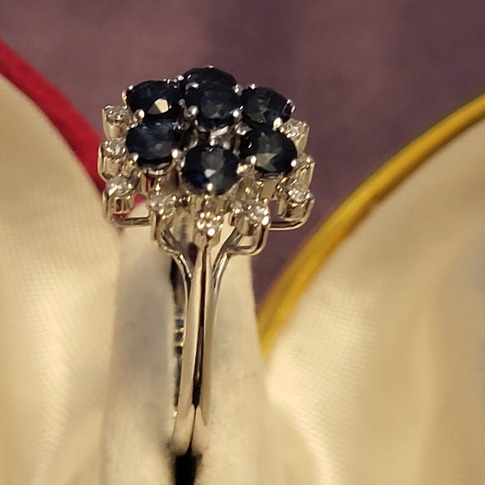 Thumbnail: 14K White Gold Gemstone Ring (size 6)