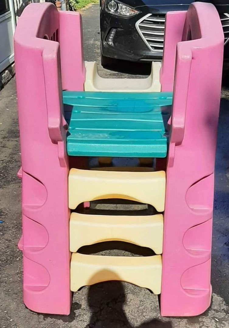 Thumbnail: Henry Toddler slide climber