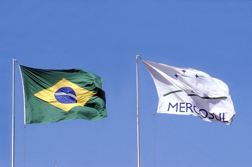 A nova Política Marítima Nacional Brasileira e seus reflexos no Mercosul*