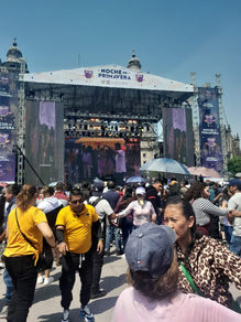 Al Ritmo del Barrio: Los Sonideros en el Zócalo capitalino.