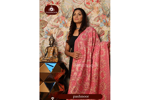 Women Royal Woolen shawl