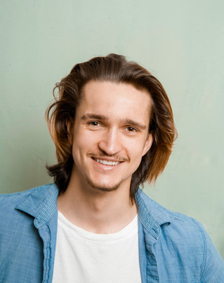 Seth HeadShots-1.jpeg