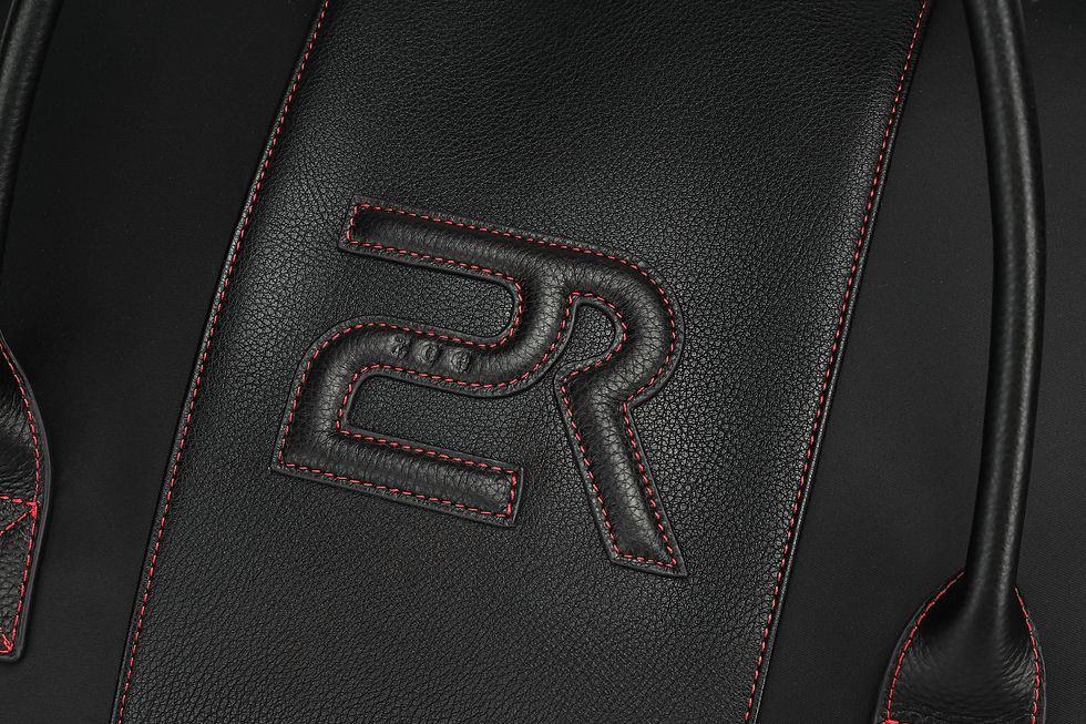 Miniaturbild: CAR BAG 2R two BLACK Naht rot mit personalisiertem LOGO und roter Naht