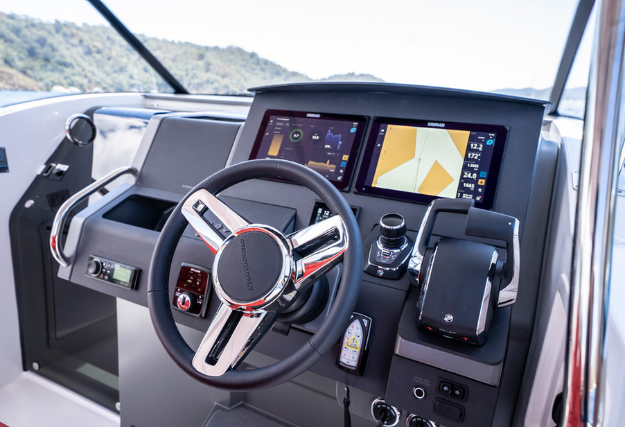 channel.R Nimbus T11