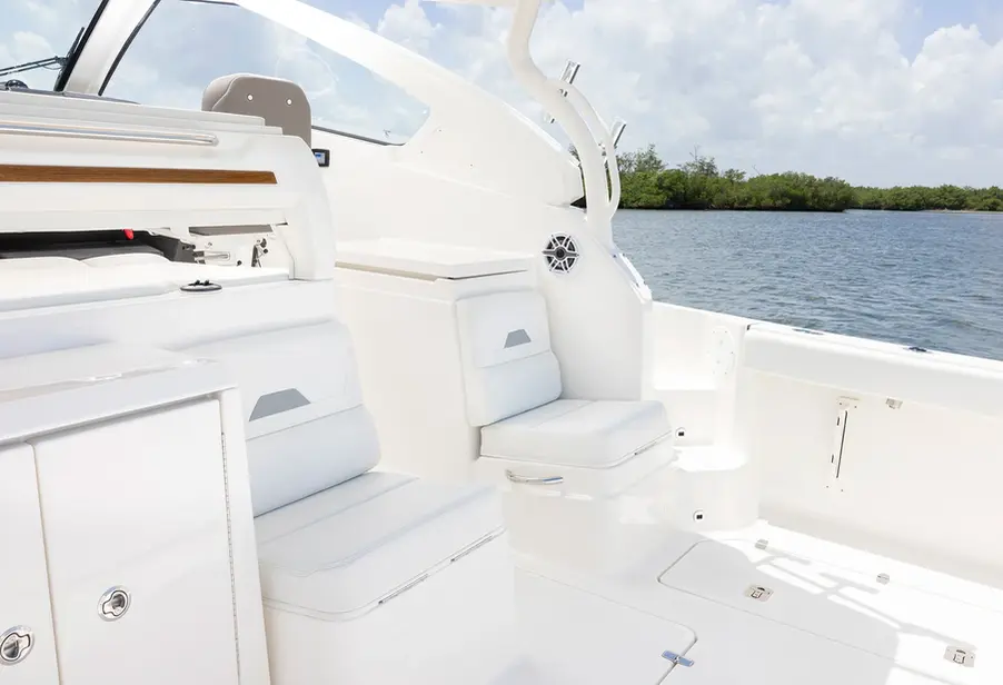 channel.R Pursuit OS405