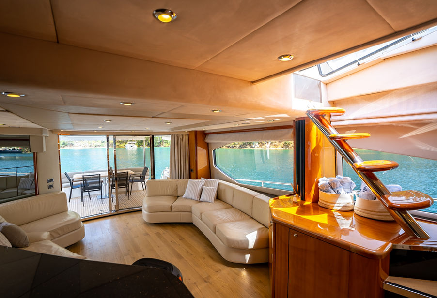 channel.R Sunseeker 75 Yacht – Sonic Blue