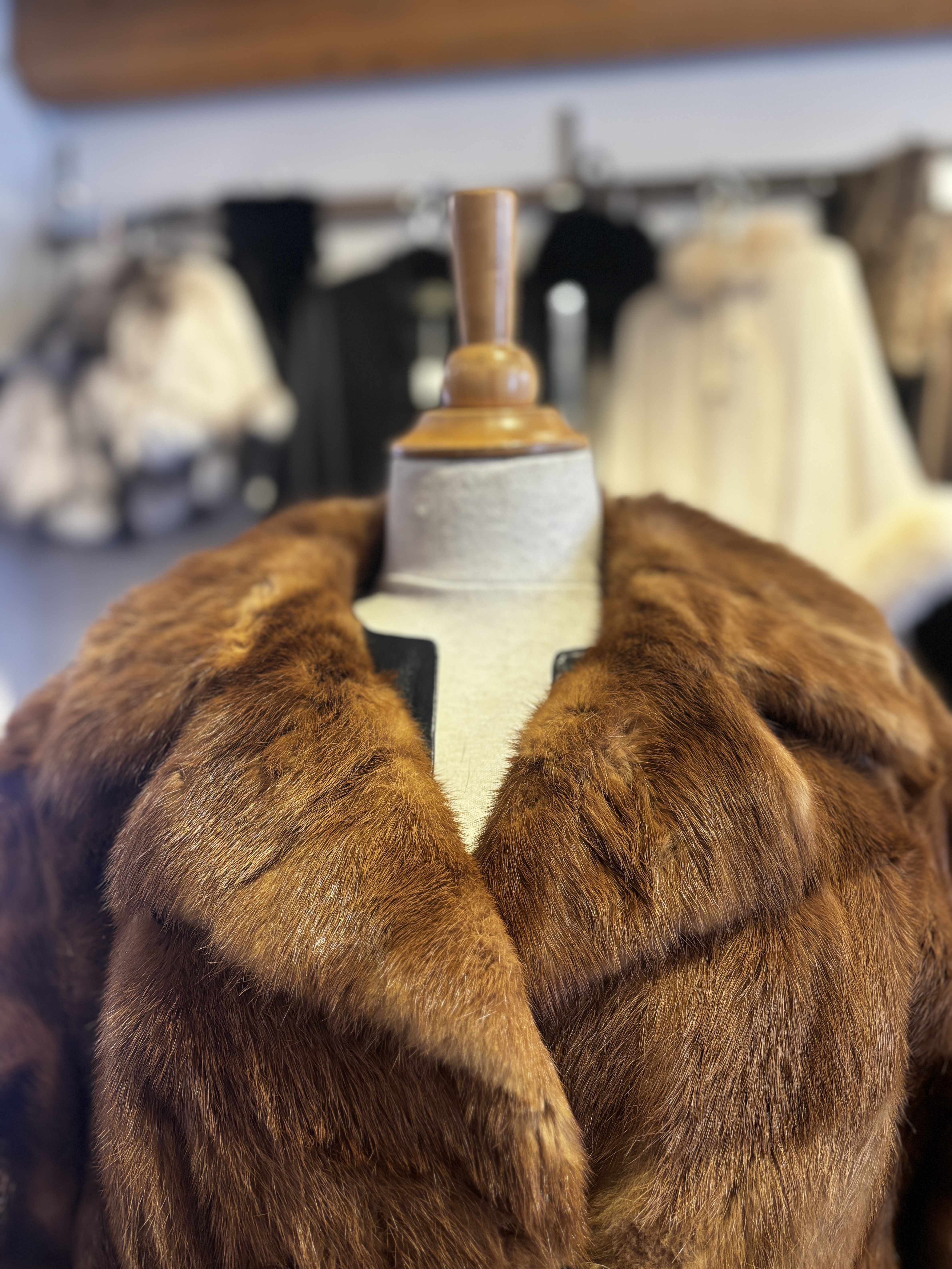 Manteau Vison Brun, Médium