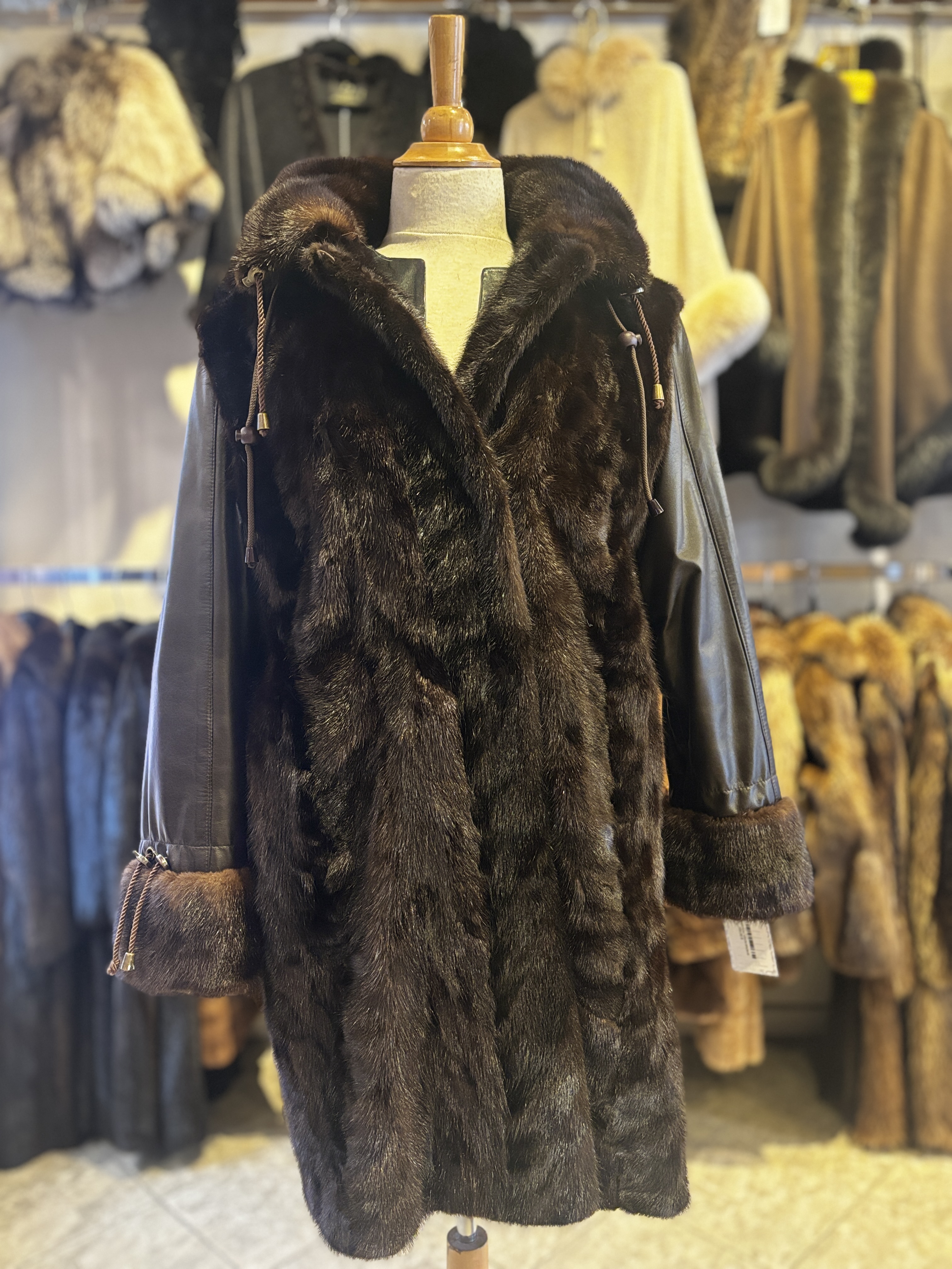 Manteau Vison Brun, Médium