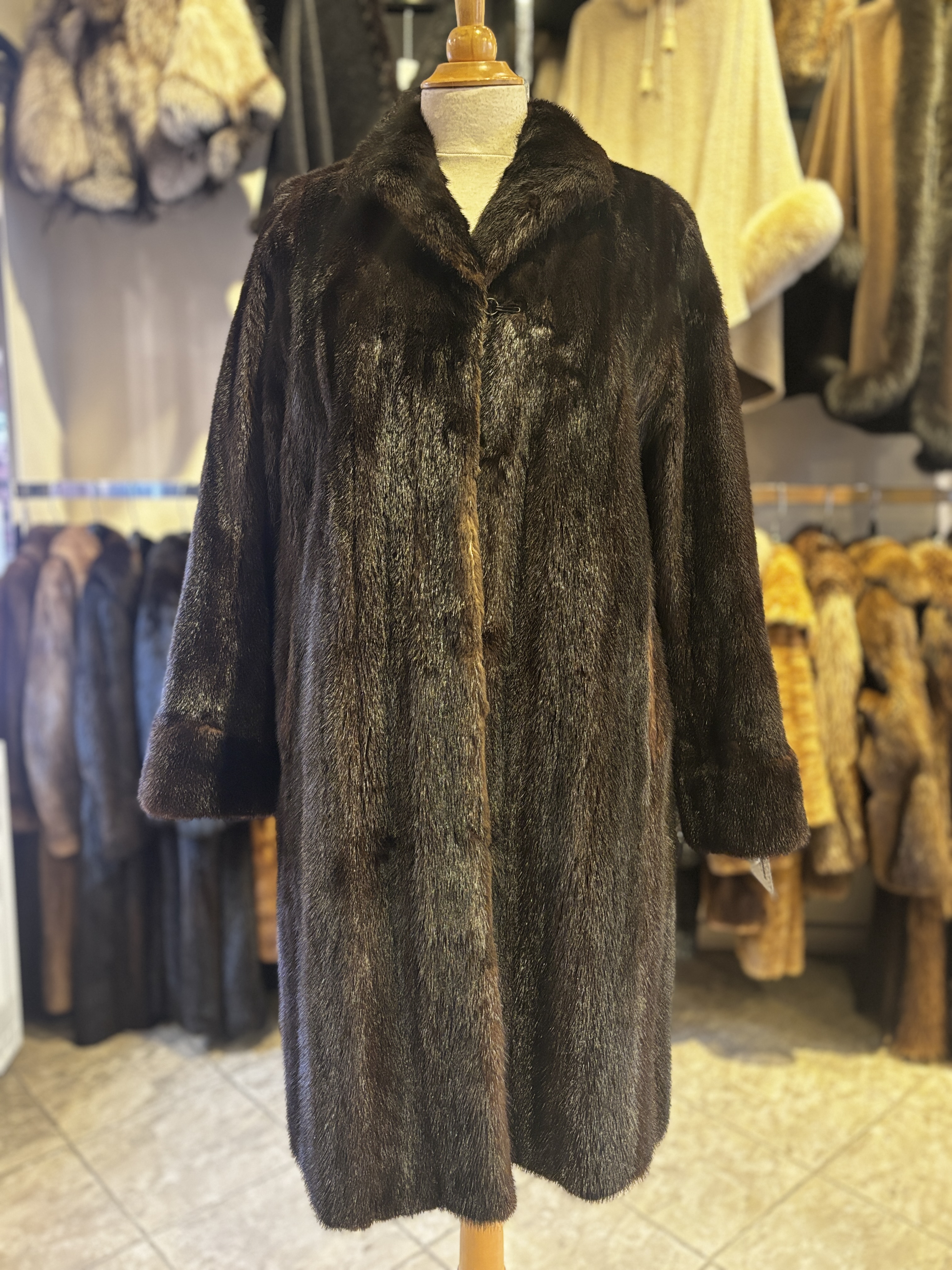 Manteau vison noir, XL