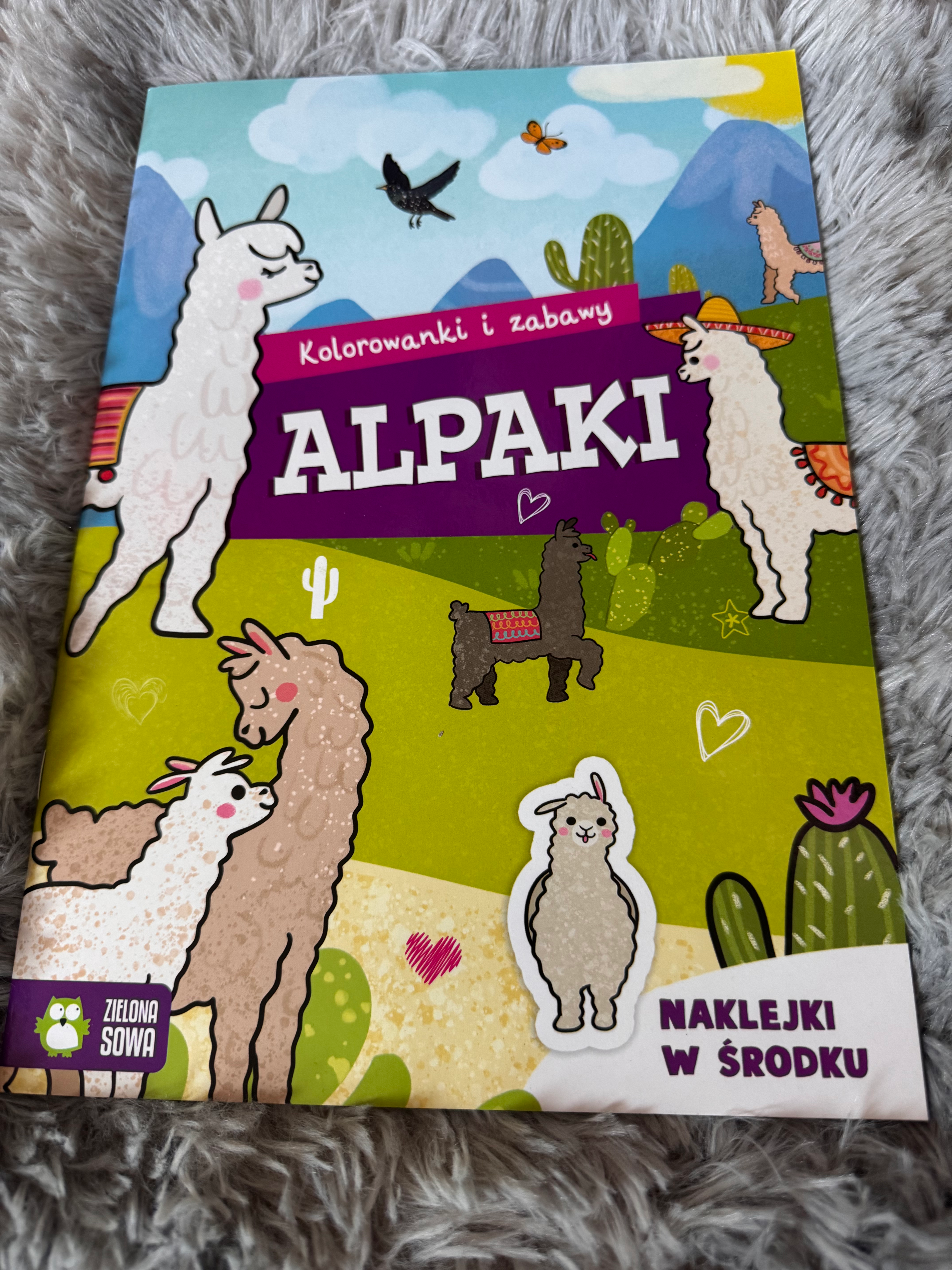 💛 „Kolorowanki i zabawy – Alpaki” + naklejki w środku! 💛 Kolorowa książeczka