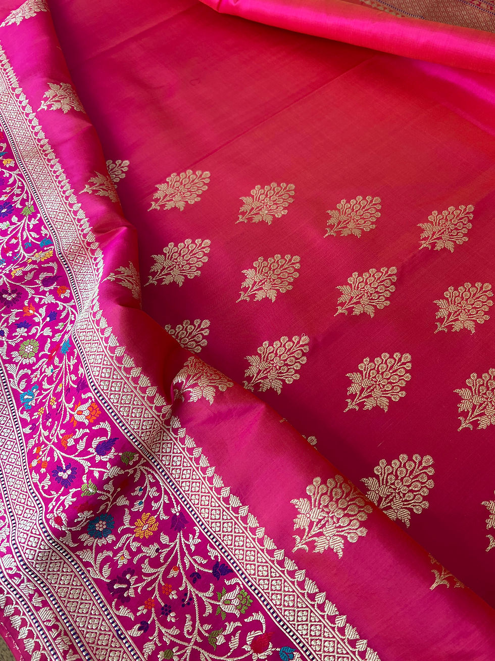 Thumbnail: Pink Kadhuan Handwoven Pure Katan Silk Saree with 5 colors meenakari border 