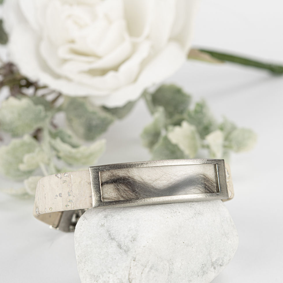 gedenkschmuck, Erinnerungschmuck, Schmuck mit Fell