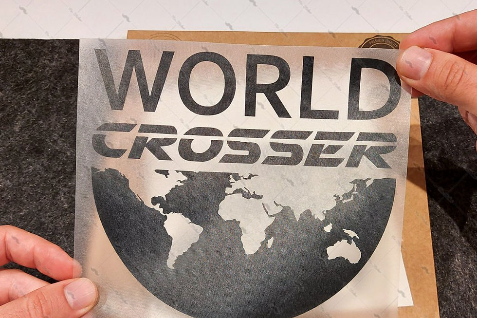 Küçük resim: CSE2 World Crosser (Dunyayi Gezen) Yazili Etiket - Mat Siyah
