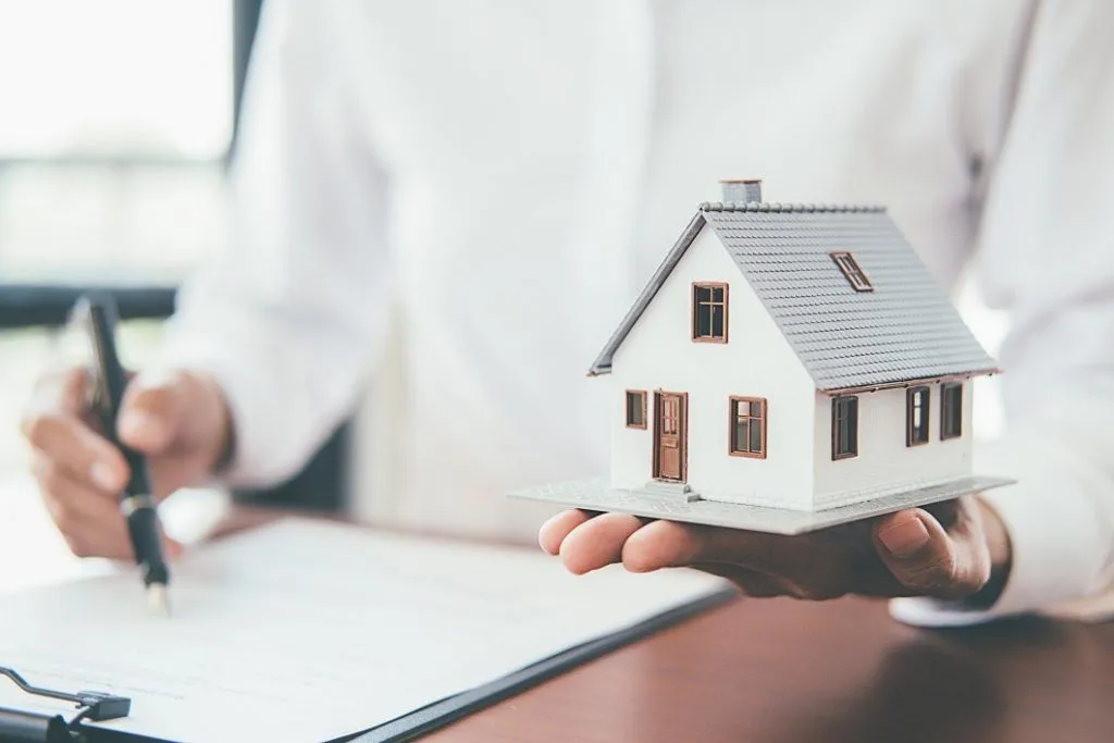home-mortgage-1024x683 (1).webp