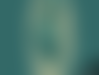 Pieds debout sur une plateforme lumineuse affichant la répartition des appuis sous les arches plantaires.