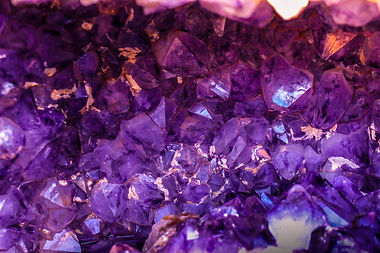 closeup-photo-of-purple-gemstones-112112