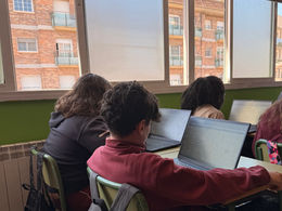 Participació en un estudi sobre assetjament escolar i ciberassetjament