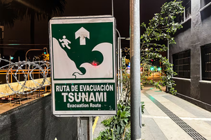 🌊 Alerta roja por tsunami en Chile tras fuerte terremoto en Rusia