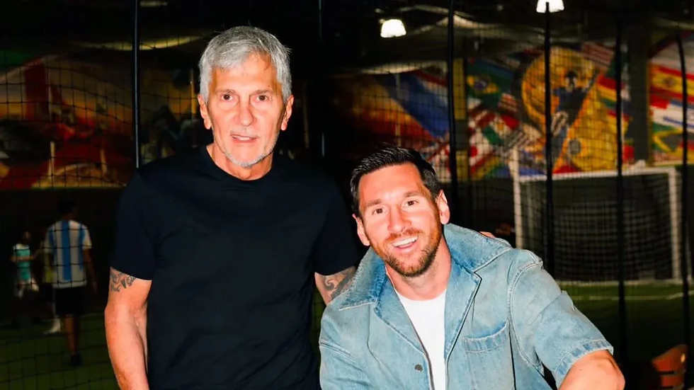La emotiva despedida de Messi a su padre y su futuro incierto en el fútbol profesional