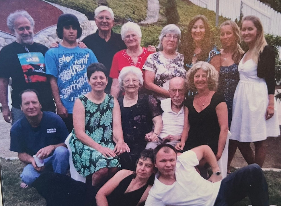 Larry and Betty had five children (Warner, Rochelle, Laureen, Mitchell, and Carol, ‘86) and their children
