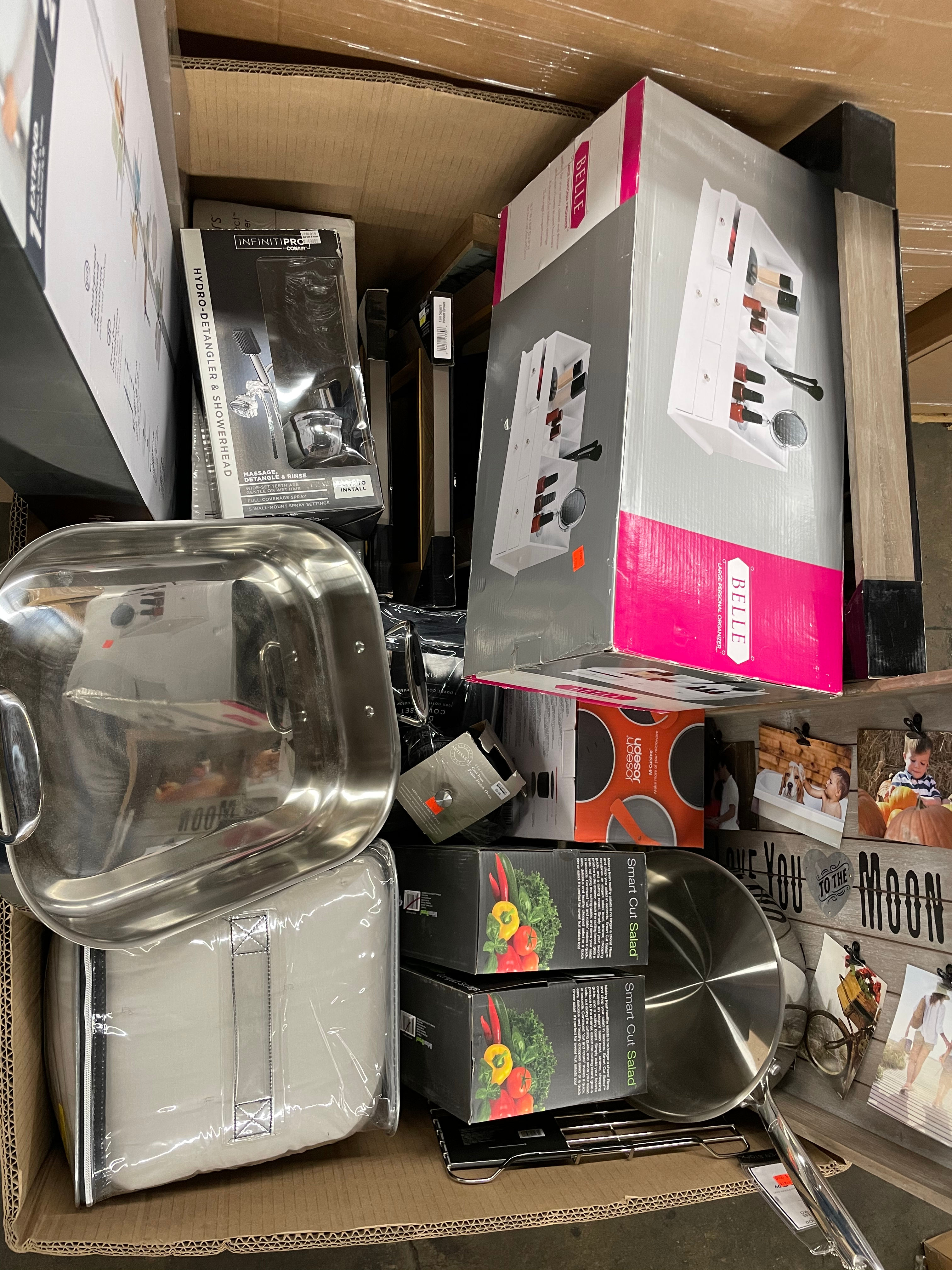 B*D B*TH & B*YOND Pallet - 158 Units - $3,844 Original Retail - Store Stock