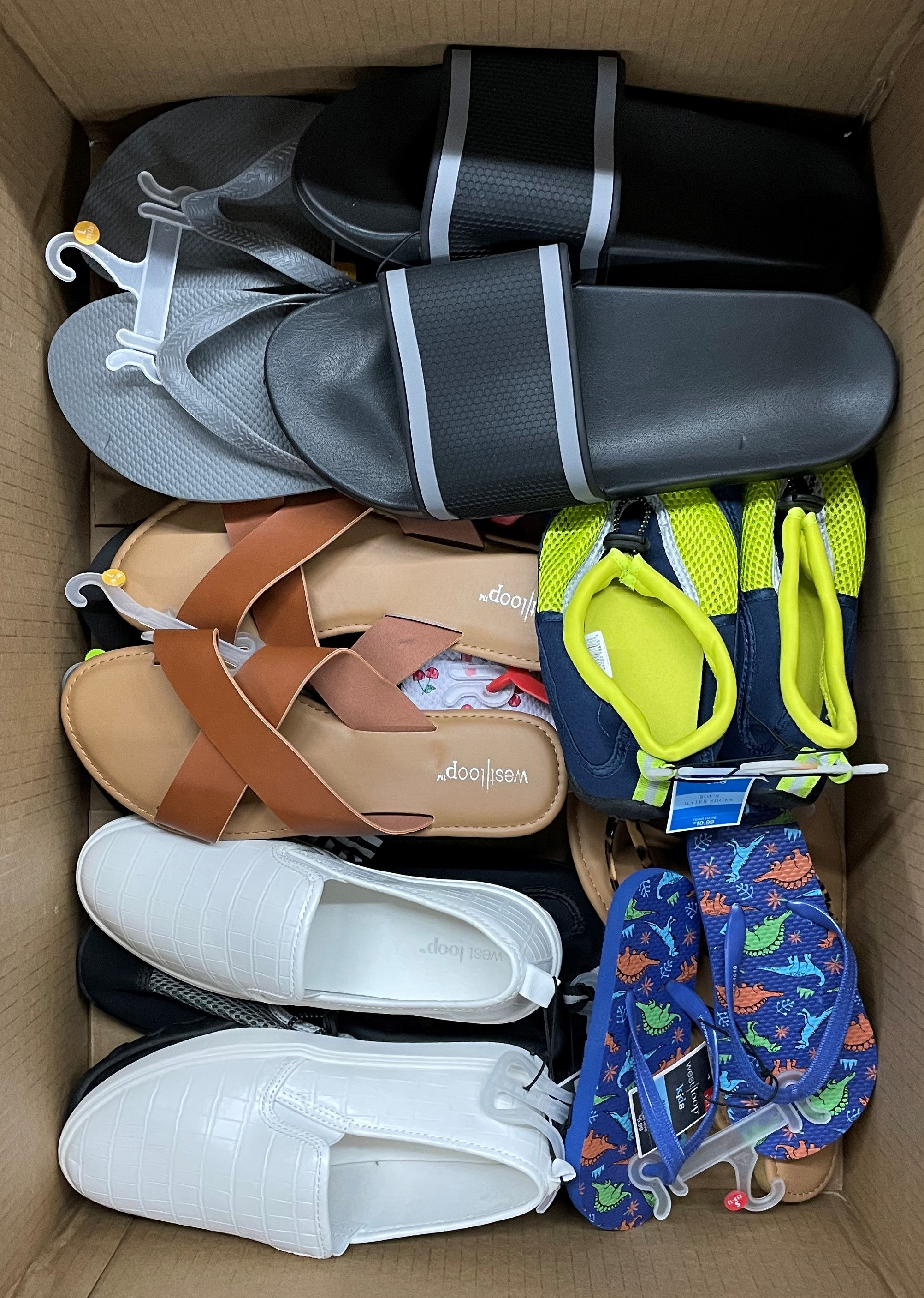 Case Lot of Summer Footwear for Men, Women & Kids - 50 Units - Shelf Pulls